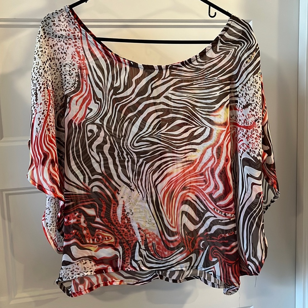 Cropped Shear leopard top